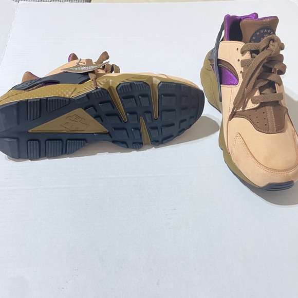 LIMITED EDITION NIKE AIR HUARACHE MENS. - Picture 9 of 15